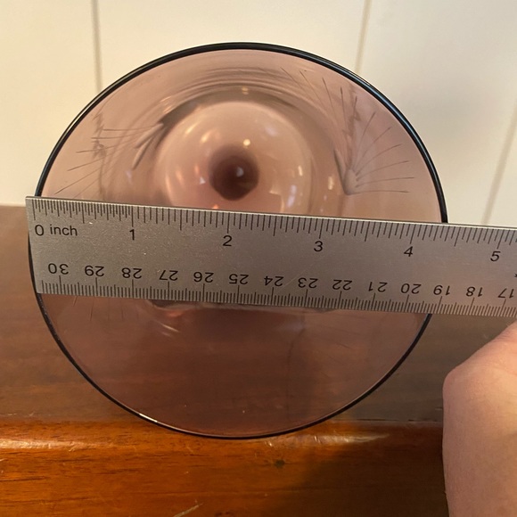 Etched Amethyst Vase - Picture 4 of 5